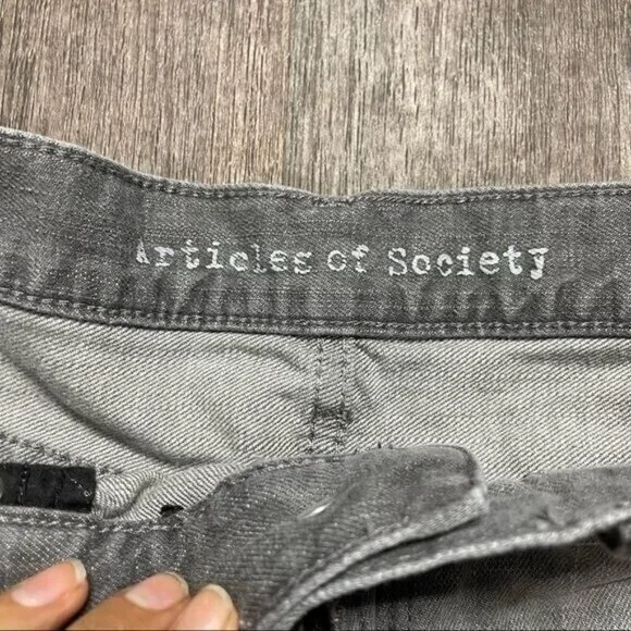 Articles of Society Gray Distressed Jean Short Shorts Size 26 - Picture 2 of 8